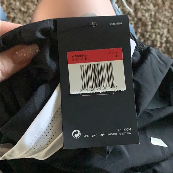 LRG Nike dry fit shorts new - Picture 3 of 3